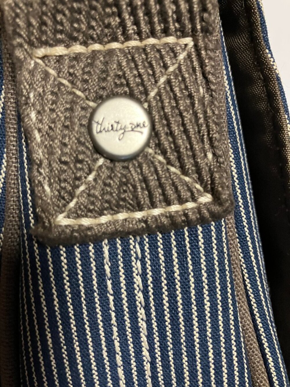 Thirty-One Free To Be Railroad Stripe Denim Crossbody Saddle Bag Purse - Picture 13 of 15